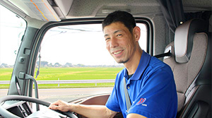 大型トレーラードライバー